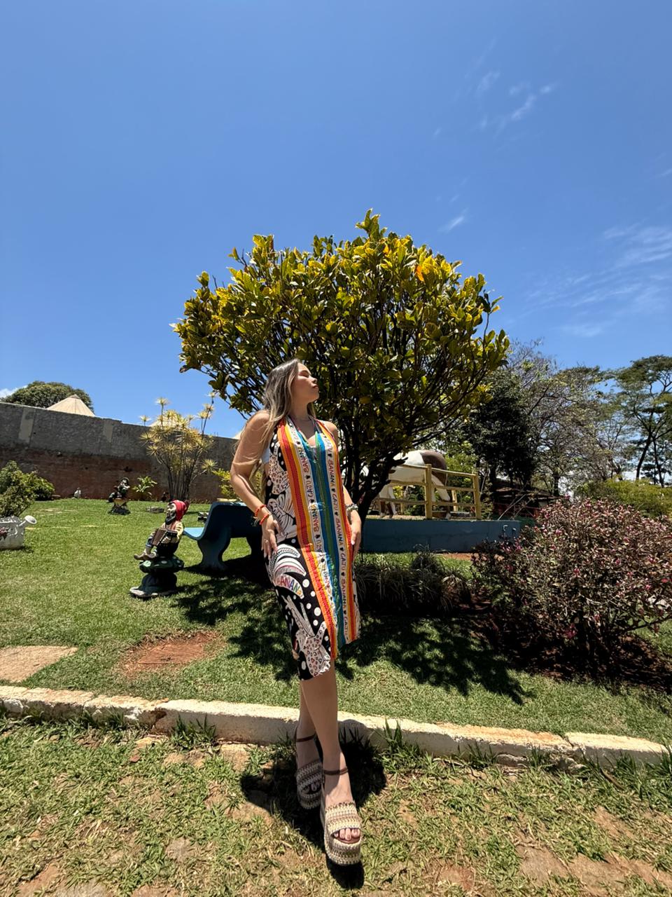 Vestido Vibrante - Imagem 3