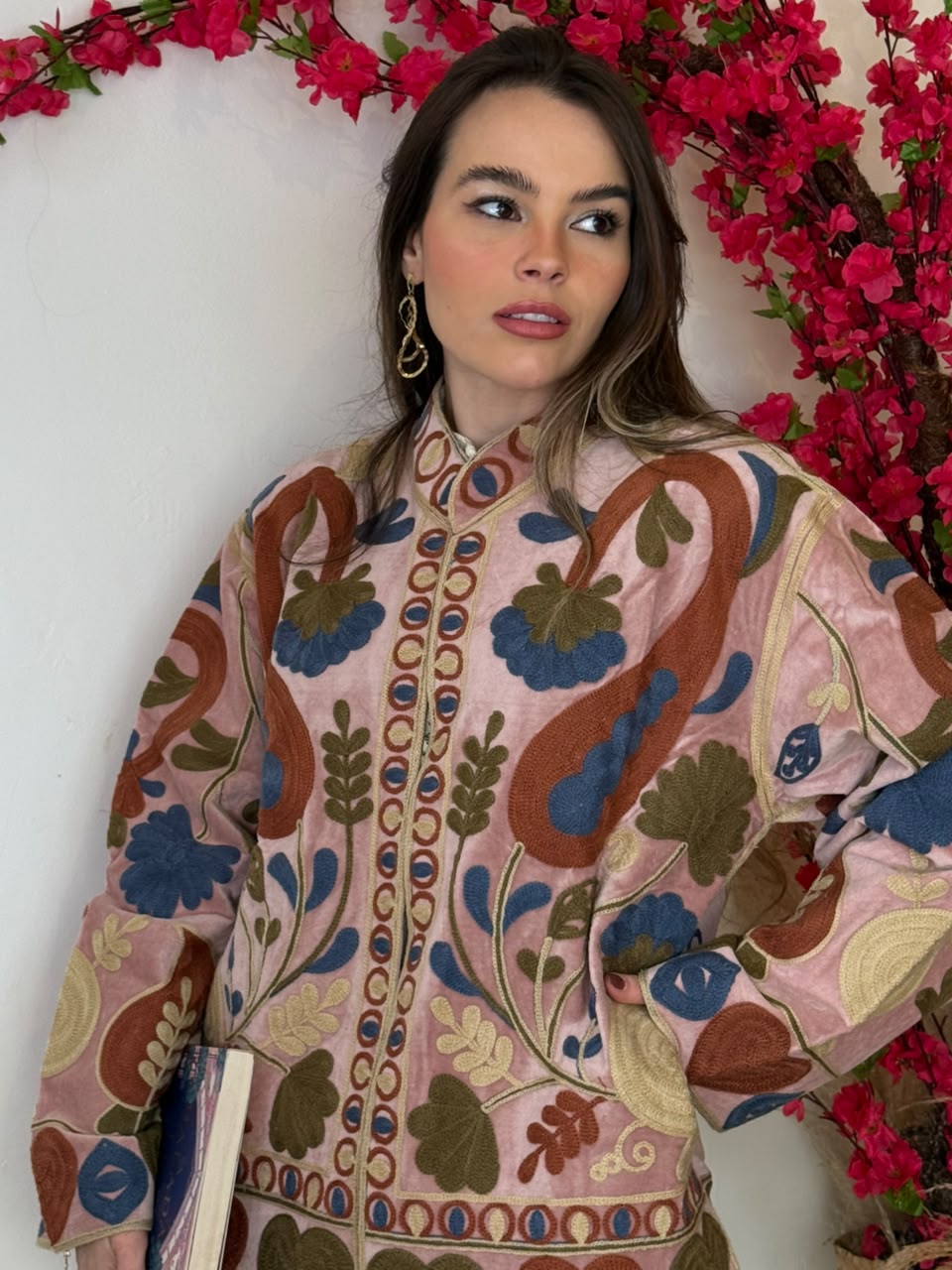 Jaqueta Suzani Veludo Bordada Rosa - Imagem 7